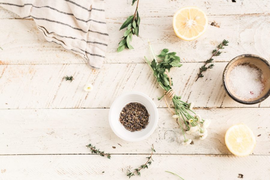 hormone-balancing-essential-oils